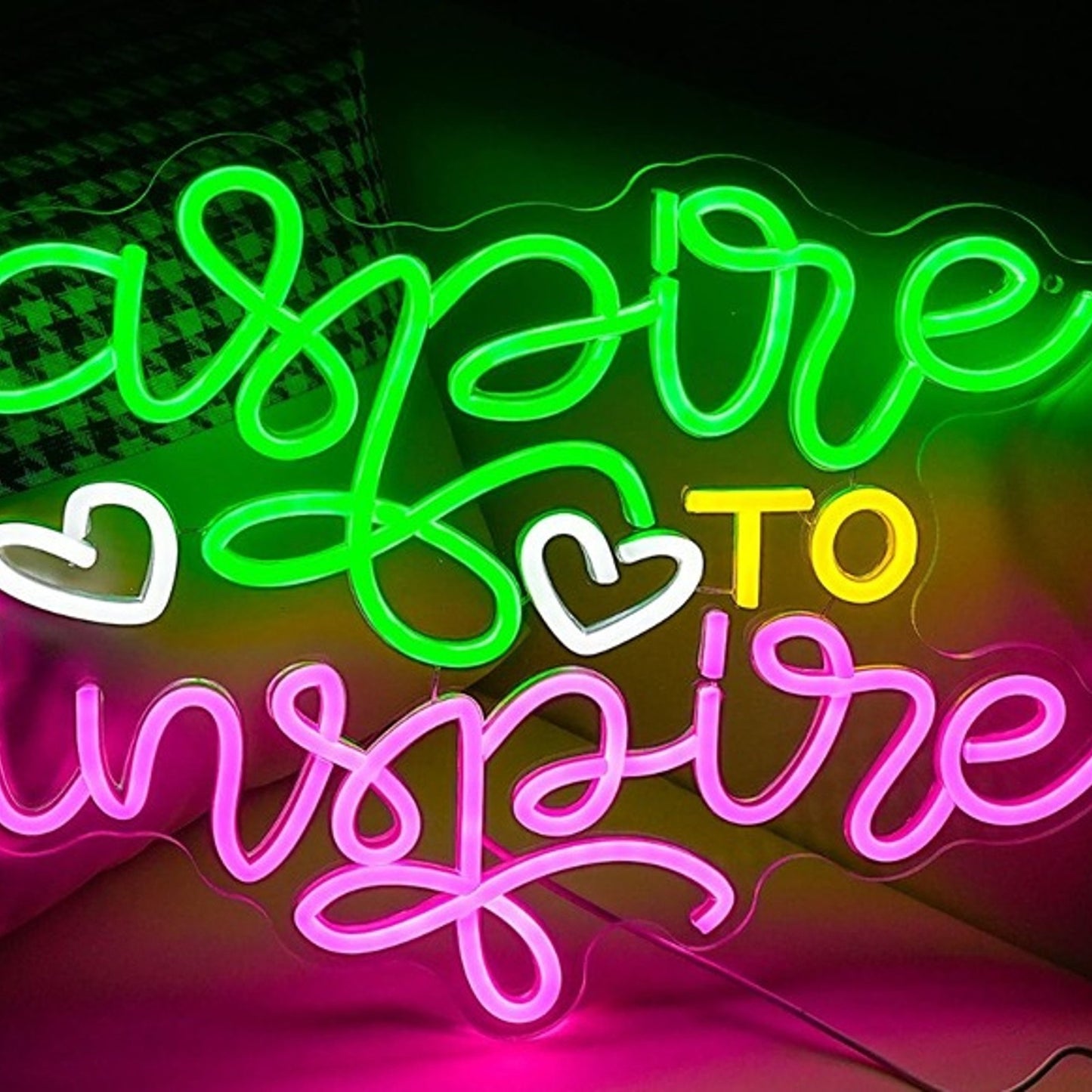Lovely Bright Pink / Green “Aspire to Inspire” LED Night Light Room Wall Decor