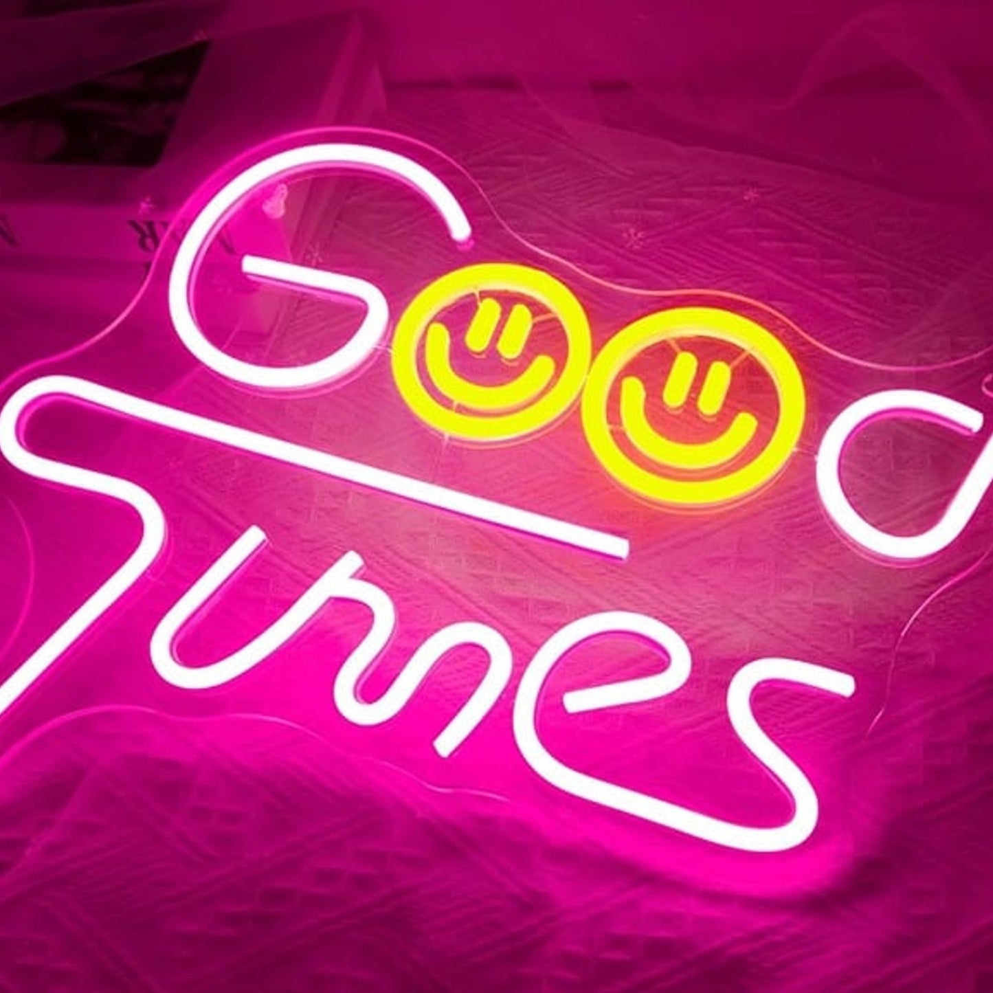 Lovely Bright Pink Good Times Yellow Smiley Face LED Night Light Room Wall Decor