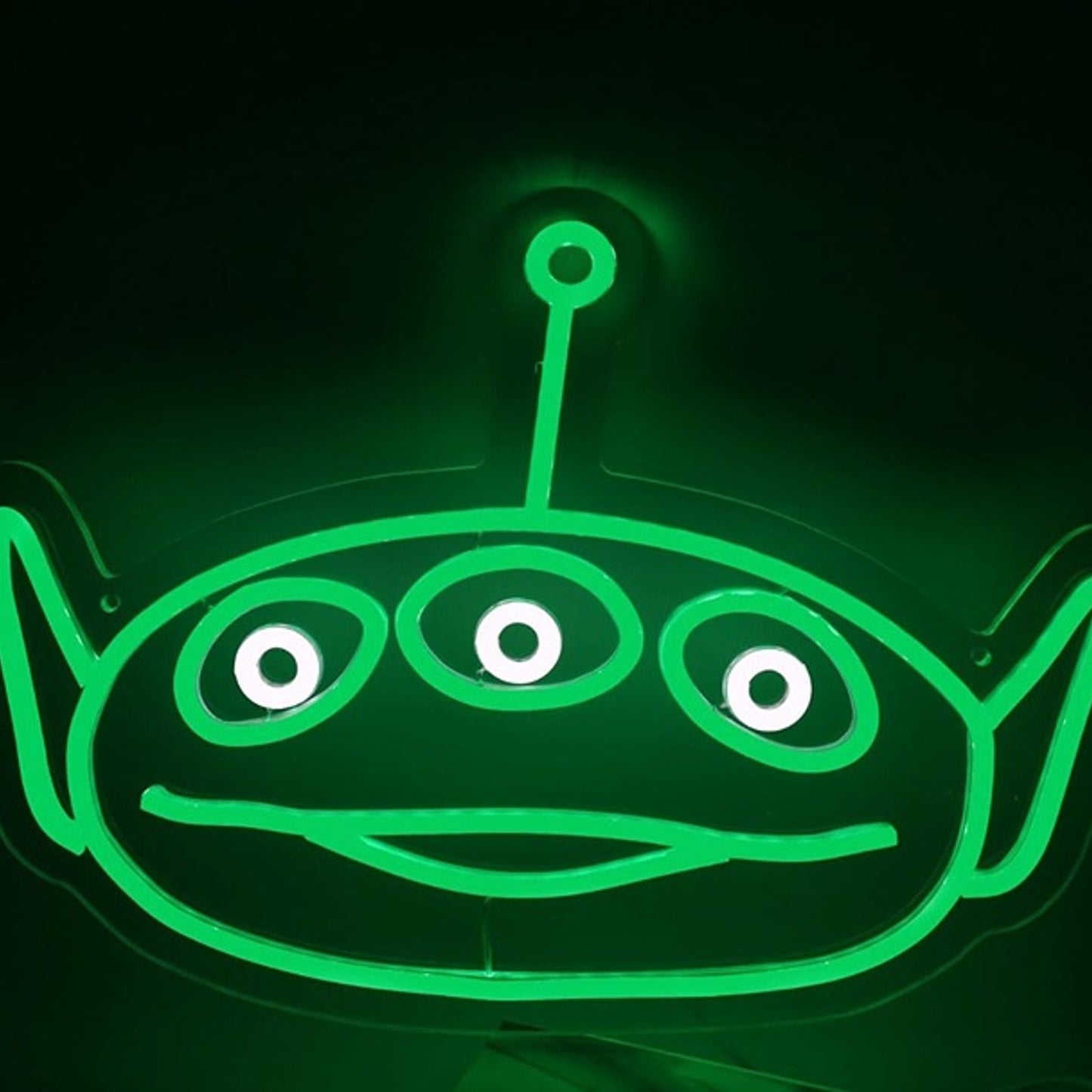 Fun Bright Green 3 Eyed Alien LED Night Light Toy Story Room Wall Decoration