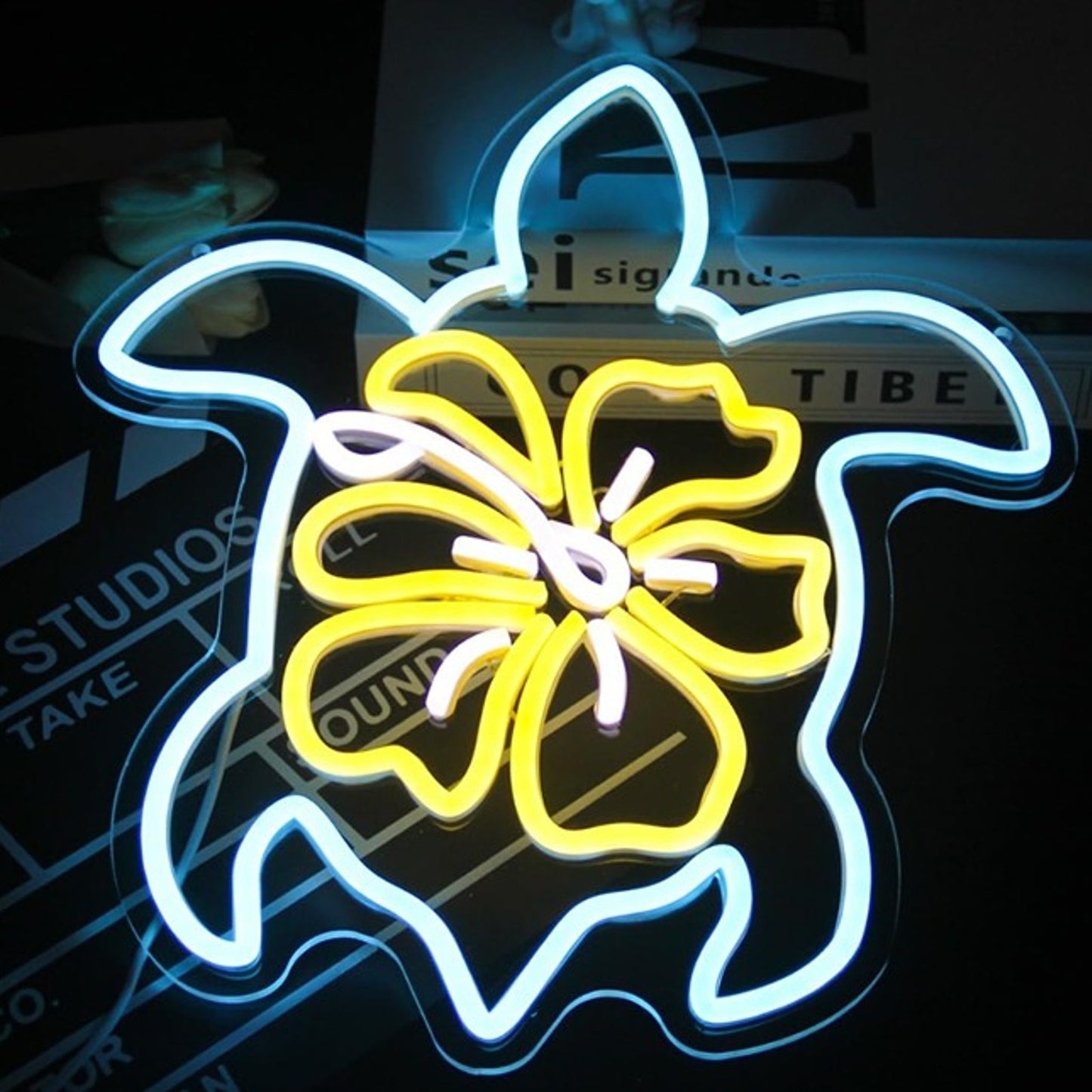 Lovely Blue / Yellow Flower Hawaiian Sea Turtle LED Night Light Room Wall Decor