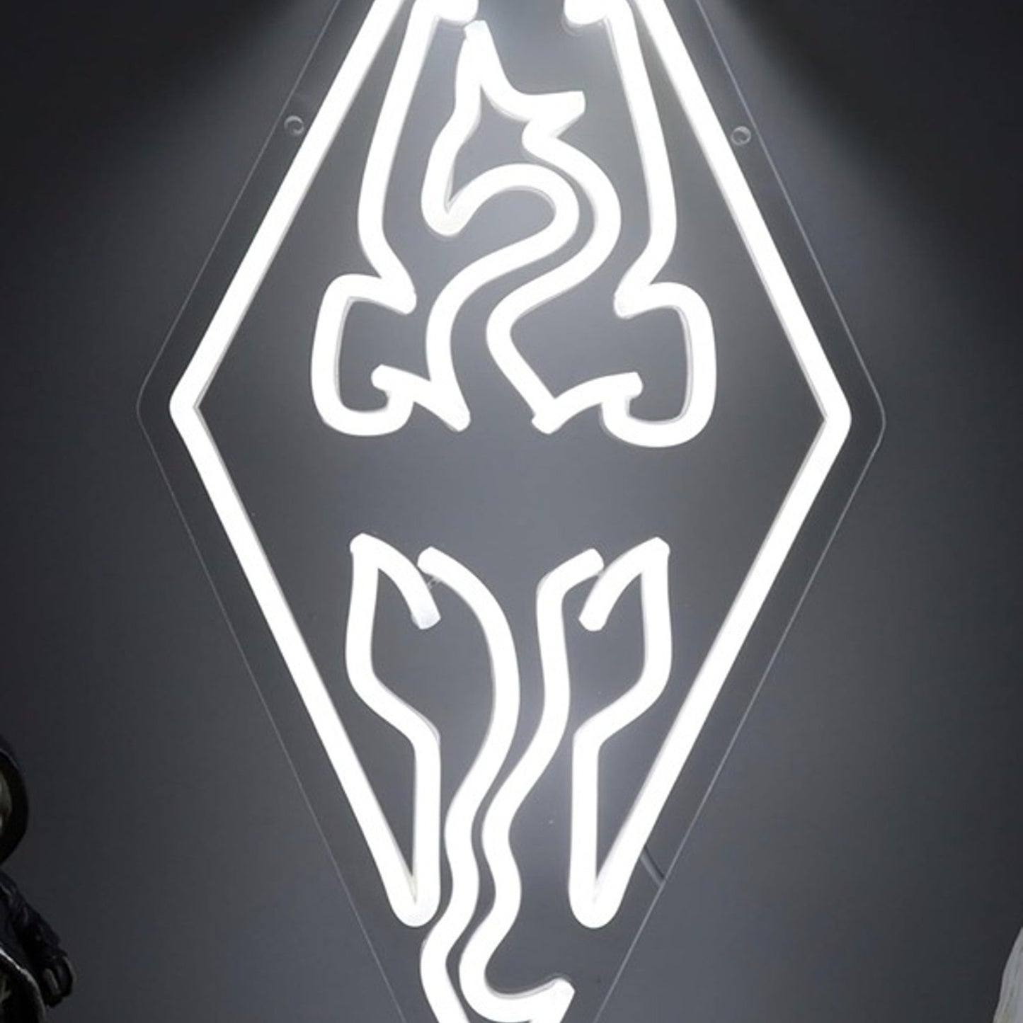 Vivid Bright White Diamond Dragon Syrim Symbol LED Night Light Game Decor