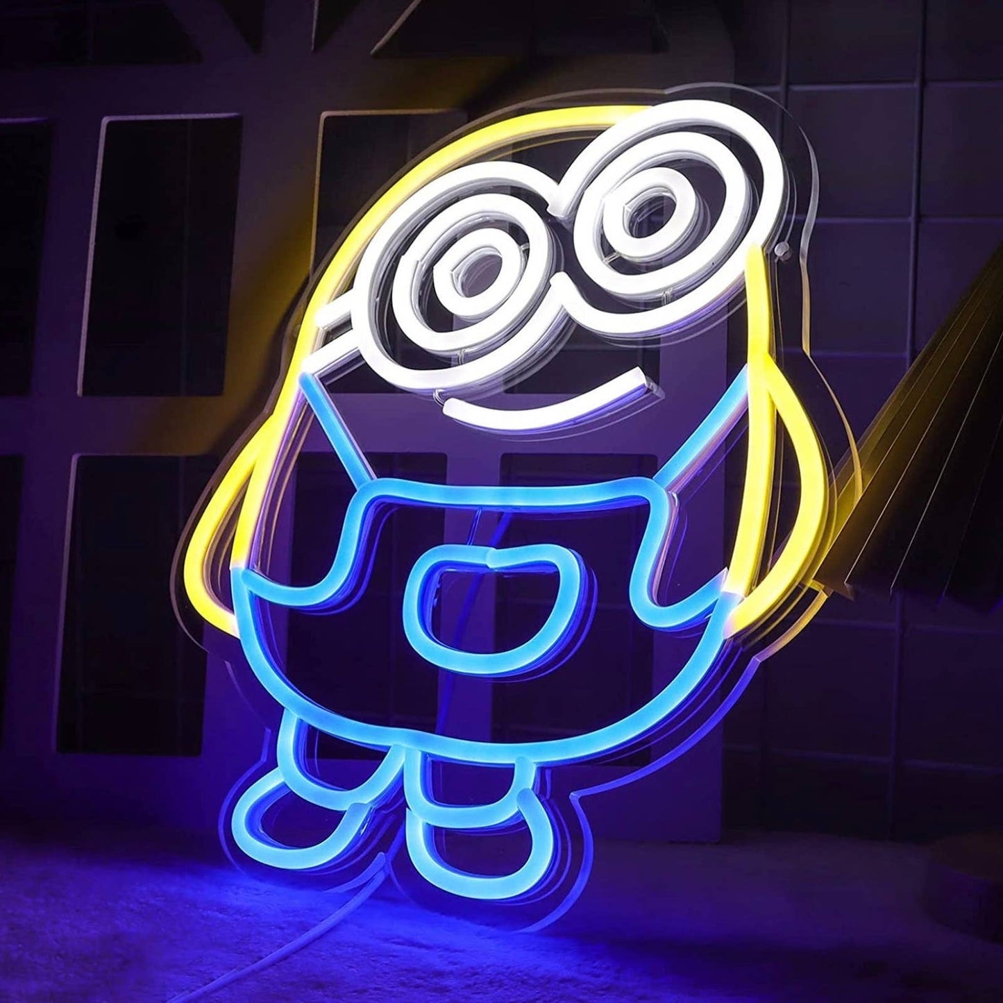 Adorable Bright Fun Minion LED Night Light Despicable ME Room Wall Decor