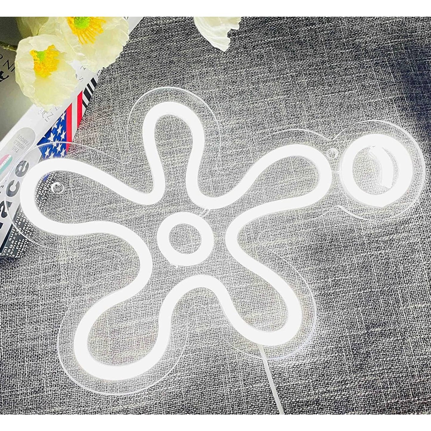 Fun Bright White Single SpongeBob SquarePants Flower & Bubble LED Night Light De