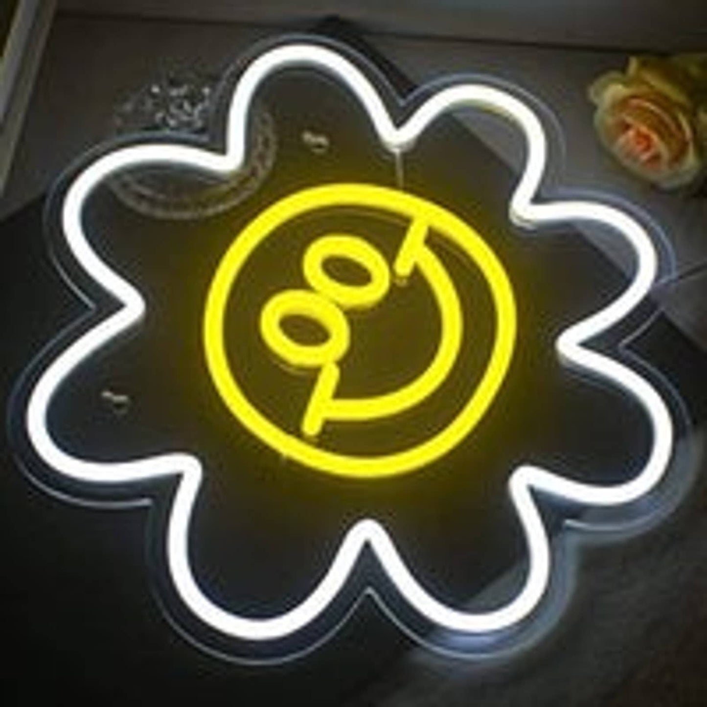 Adorable Bright Yellow Happy Face Flower LED Night Light Room Wall Decoration