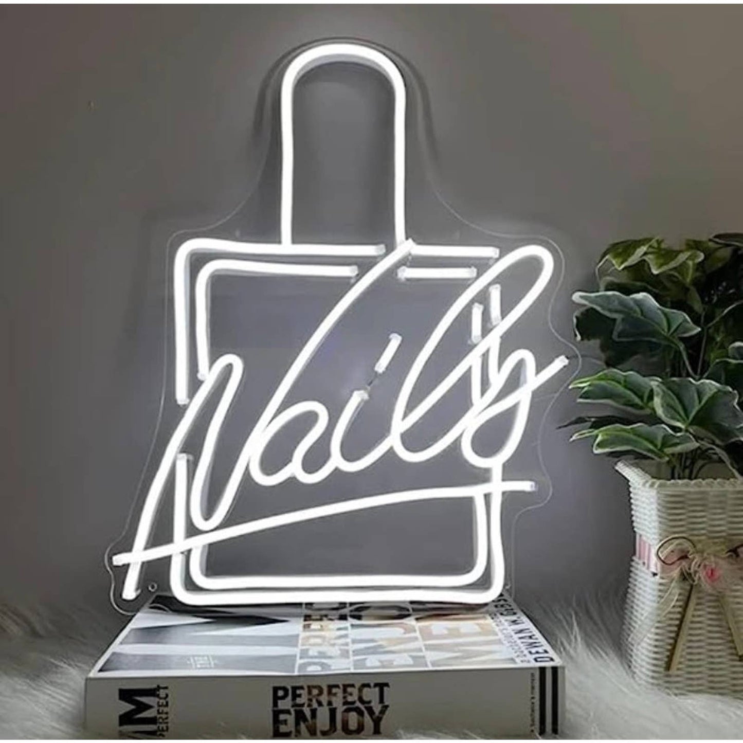Lovely Cool Bright White Nails LED Night Light Salon Spa Room Wall Decor