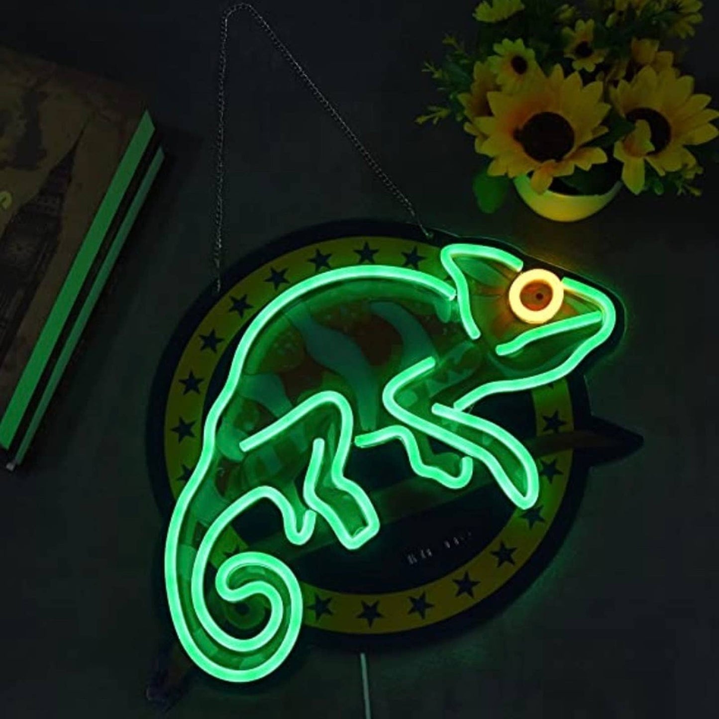 Fun Bright Green Iguana Lizard Hanging LED Night Light Room Wall Decoration