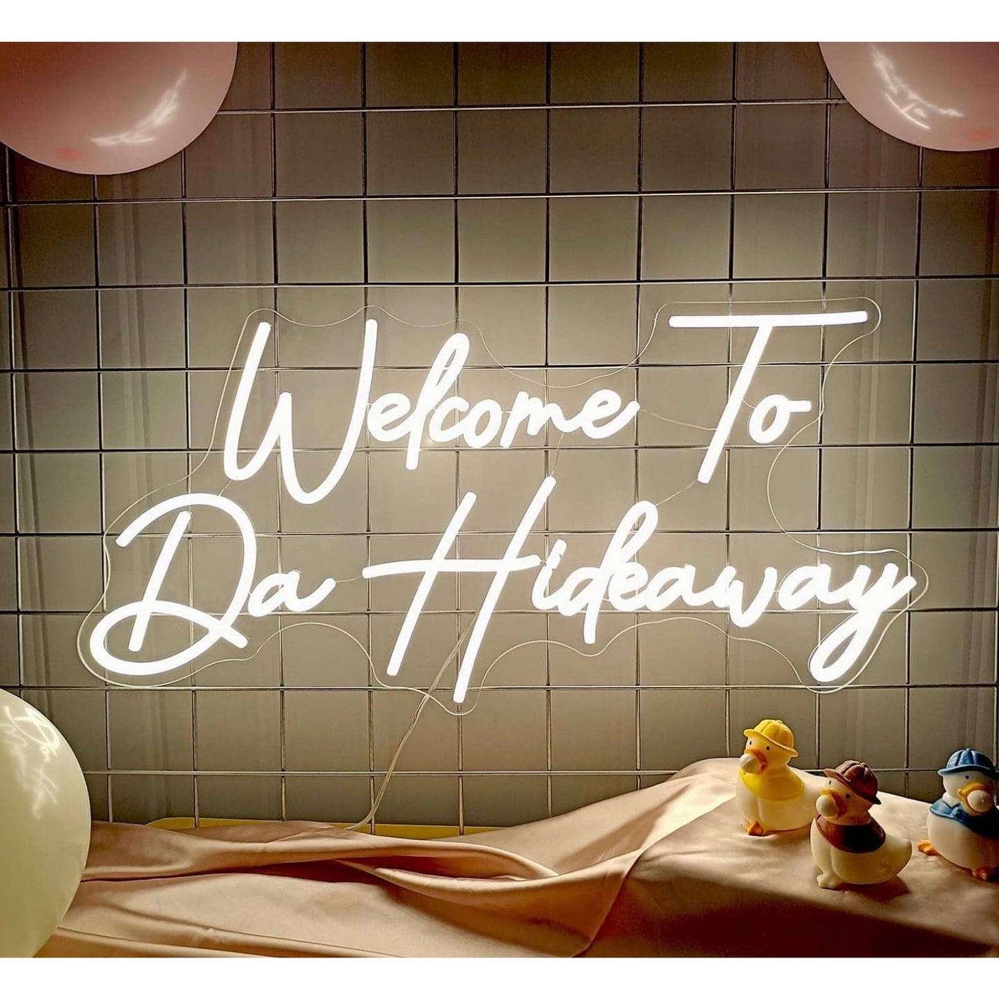 Lovely Bright White “Welcome to the Hideaway” LED Night Light Room Wall Decor