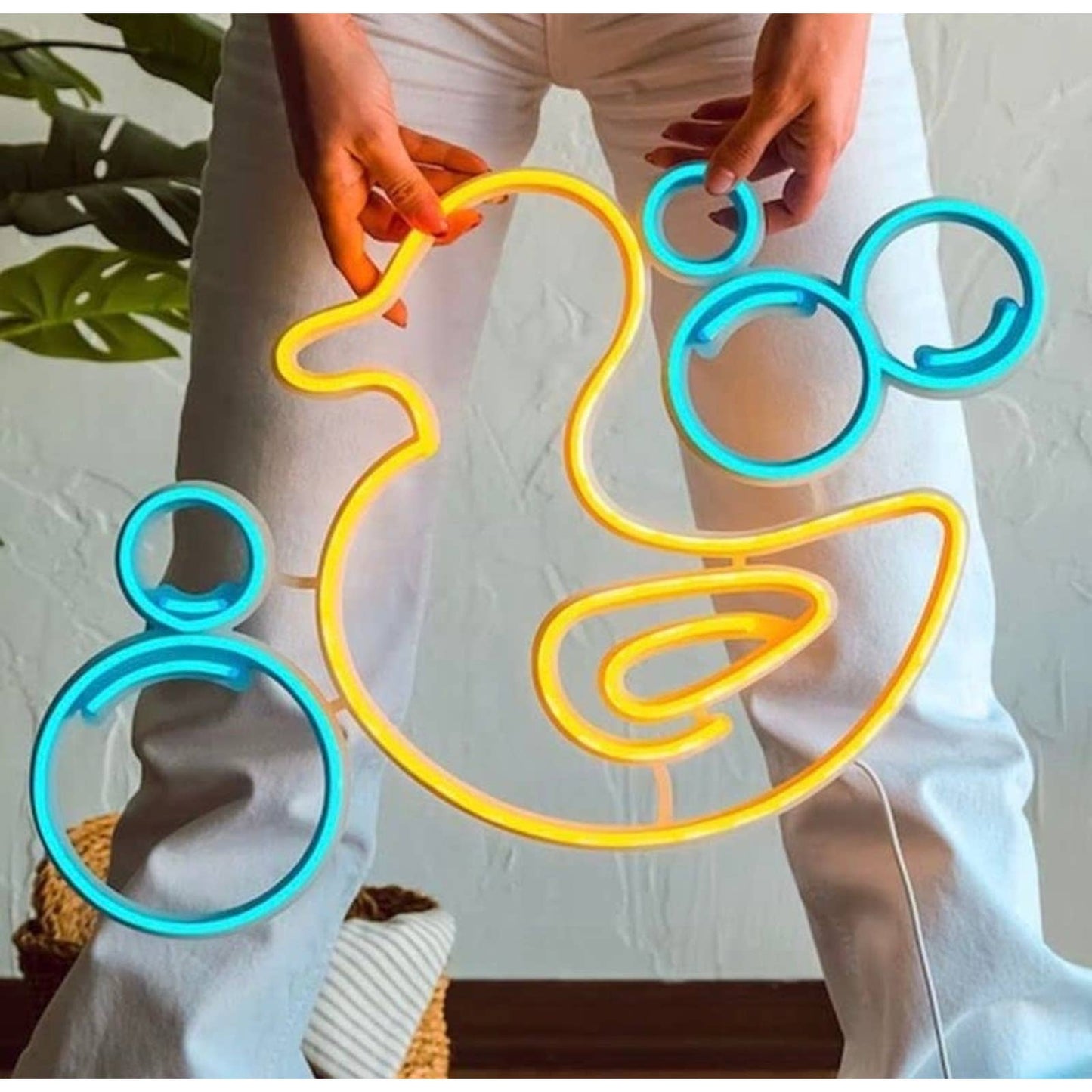 Lovely Bright Rubber Ducky Bubble Bath LED Night Light Room Wall Decoration