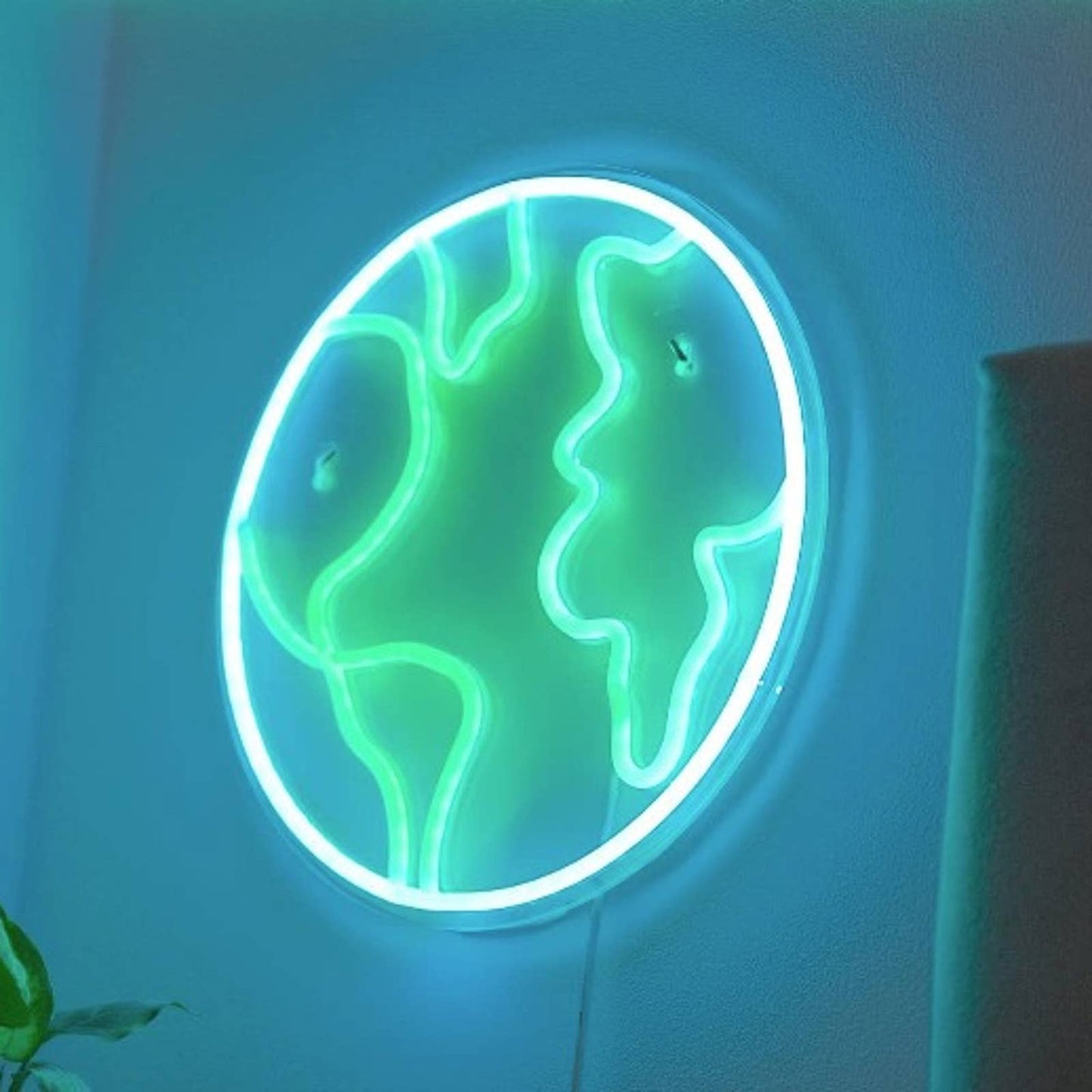 Lovely Vivid Bright Green & Blue Planet Earth LED Night Light Room Wall Decor