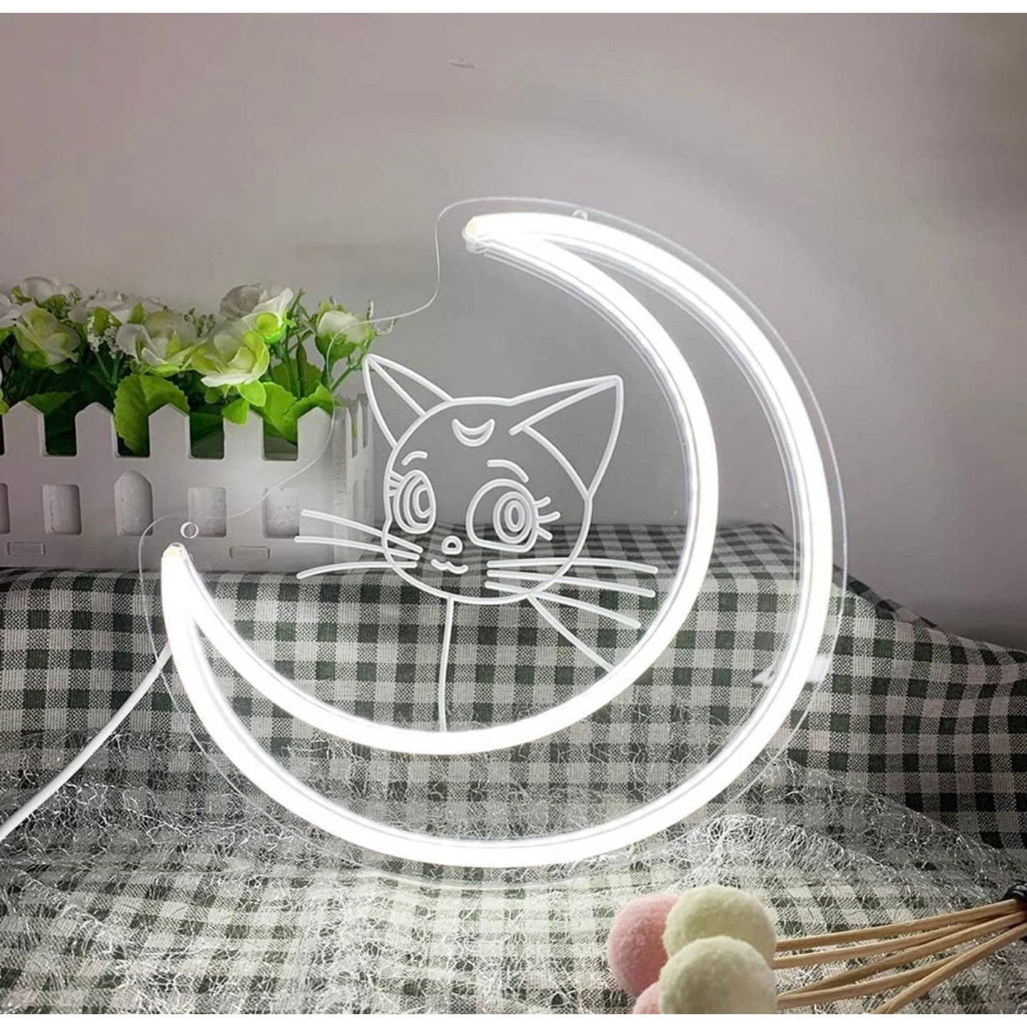Adorable Bright White Luna Sailor Moon LED Night Light Kitty Cat Wall Decoration