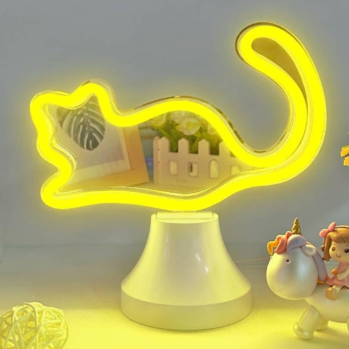 Vivid Bright Warm Yellow Kitty Cat LED Night Light Table Lamp Mirror Decor