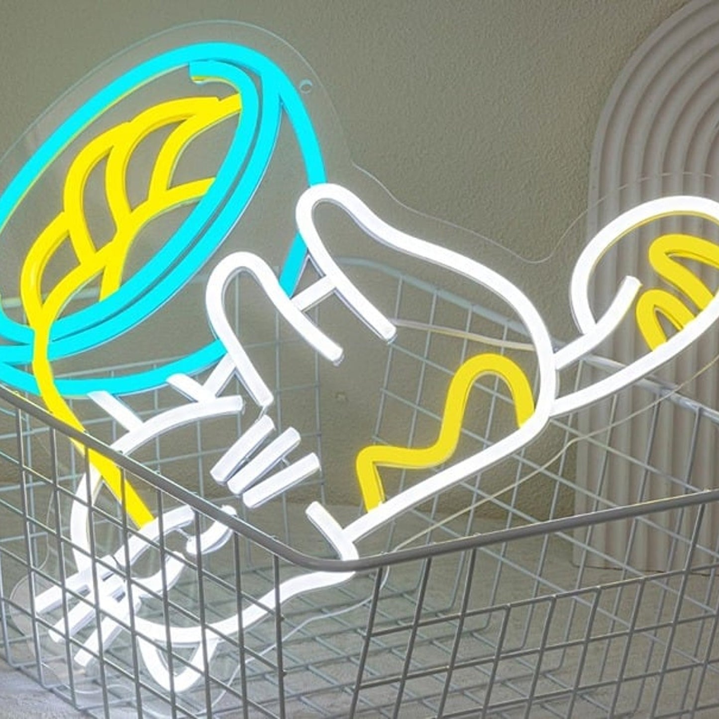 Fun Bright Cute Kitty Cat Sipping Ramen Noodles from Bowl Upside Down LED Light