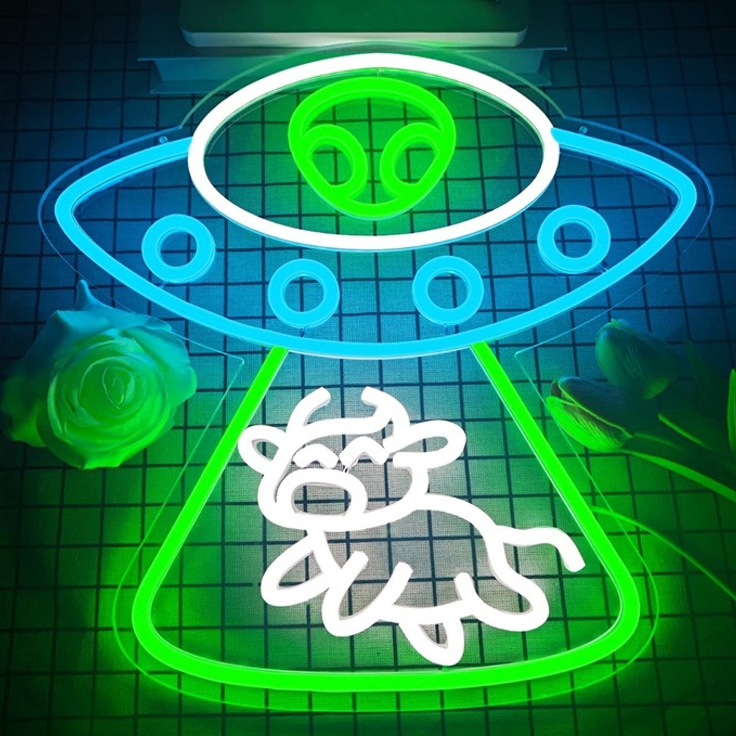 Fun Bright Alien in a Spaceship UFO Abducting a Cow LED Night Light Room Decor