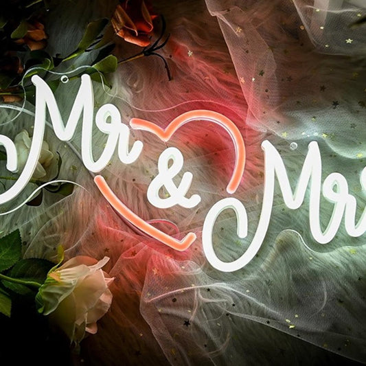Lovely Bright Heart Mr. & Mrs. LED Night Light Room Wall Wedding Decoration