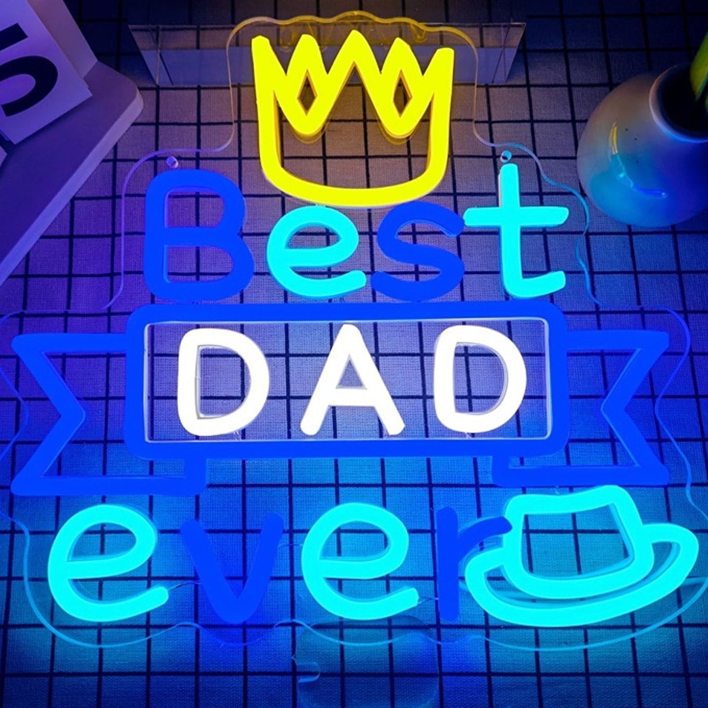 Vivid Bright Blue “Best Dad Ever” Crown LED Night Light Room Wall Decoration