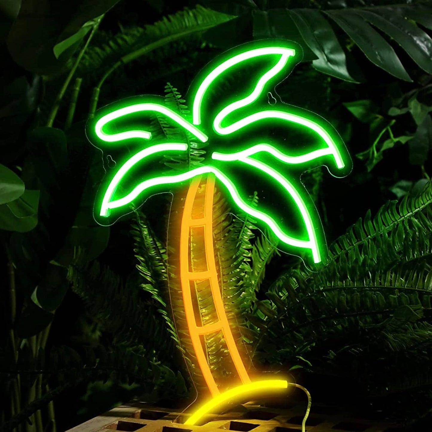 Tropical Bright Green Island Palm Tree LED Night Light Room Wall Decoration