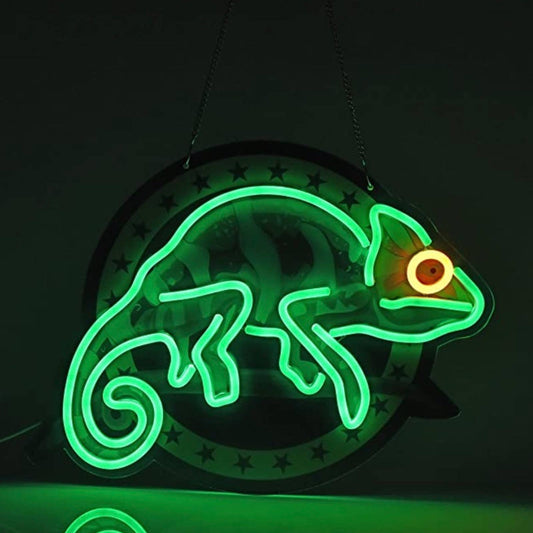 Fun Bright Green Iguana Lizard Hanging LED Night Light Room Wall Decoration