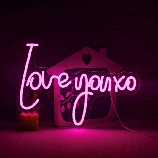 Lovely Bright Pink “I Love You” LED Night Light Romantic Room Wall Decor