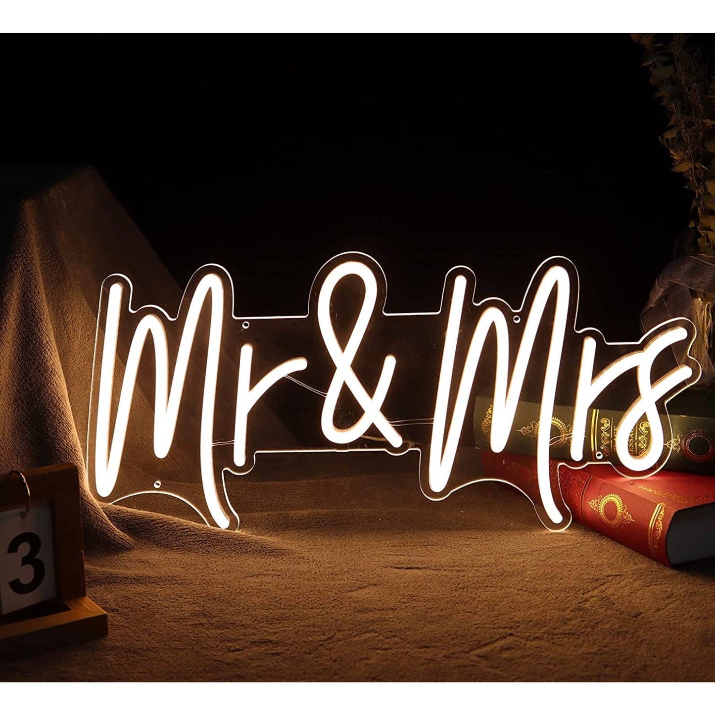 Lovely Vivid Warm White Mr. & Mrs. LED Light Wedding Celebration Decoration