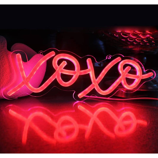 Lovely Warm Red XOXO LED Night Light Love Hugs Kiss Wall Decor